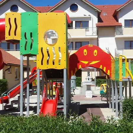 Bed and breakfast Chomiczówka 3*