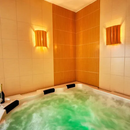 Chomiczówka Bed and breakfast 3*