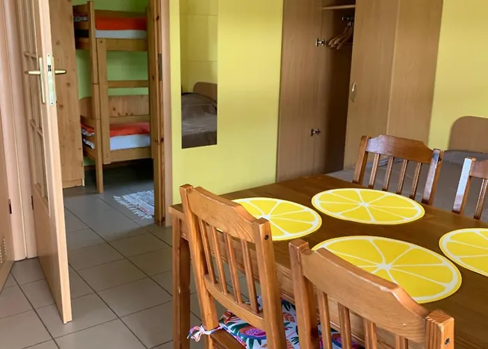 Chomiczówka Nocleg ze śniadaniem 3*